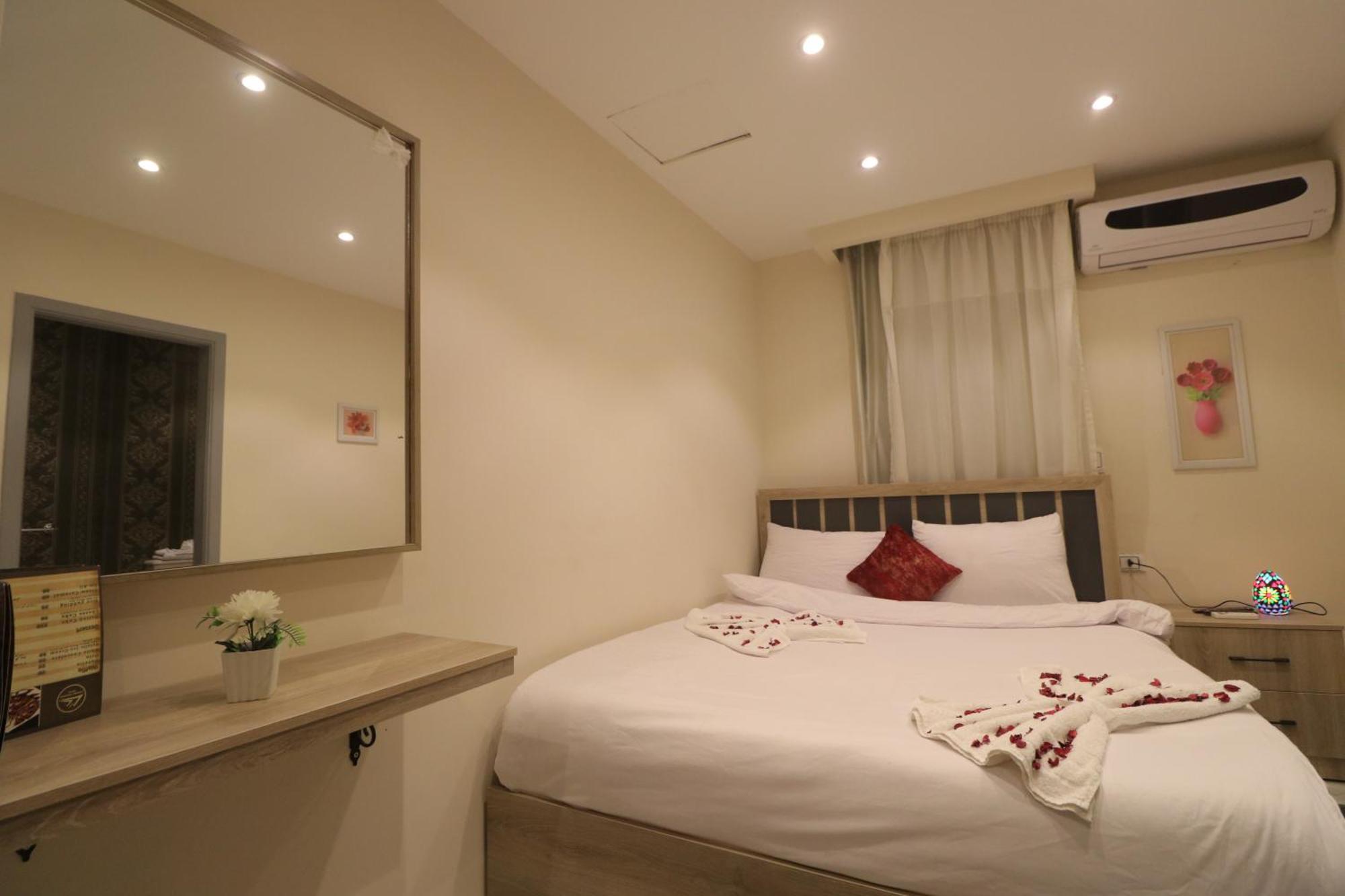 Loca Pyramids View 3* Le Caire